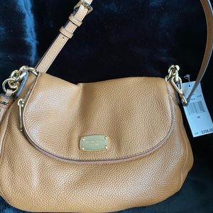 💯 Authentic Michael Kors crossbody New